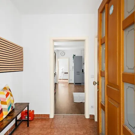 Kuelhome - Zentrale Und Ruhige Mit Kueche 아파트